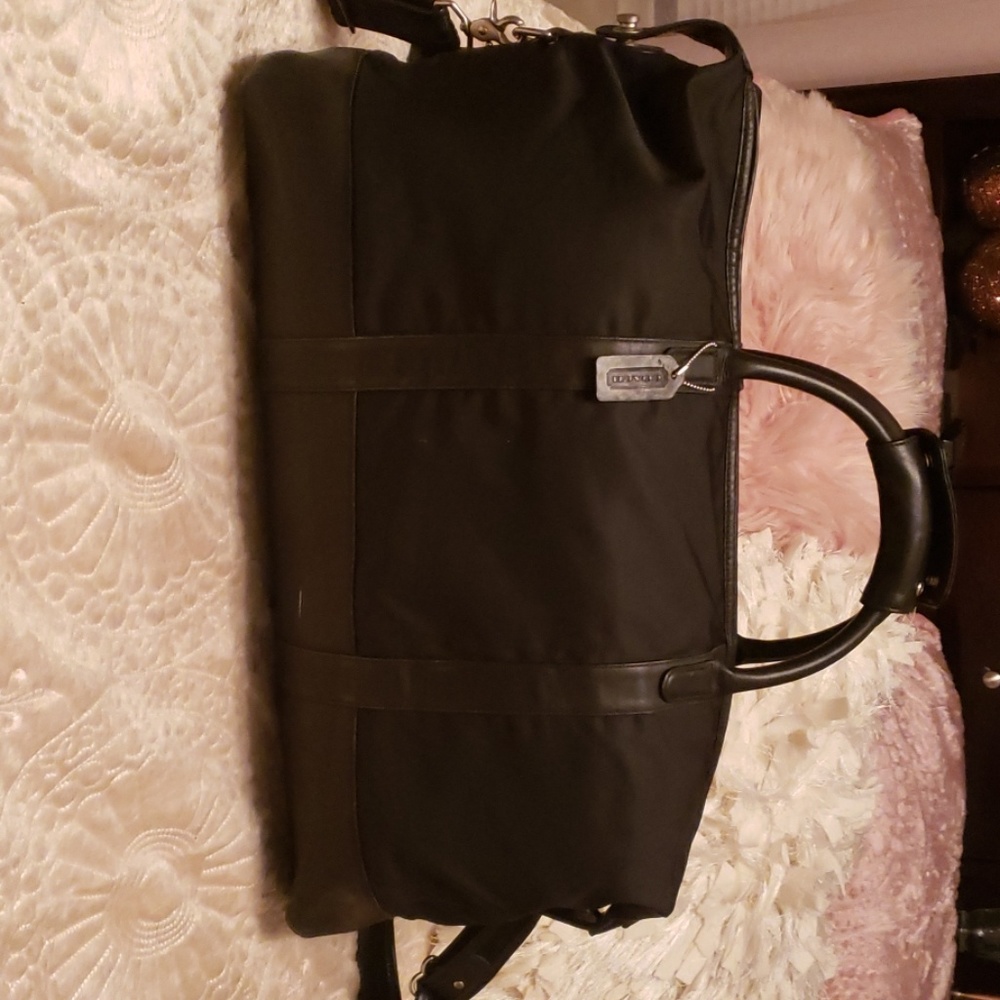 Coach - Picture 2 of 7
